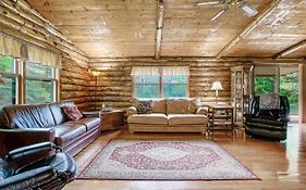 Oxford Log Cabin